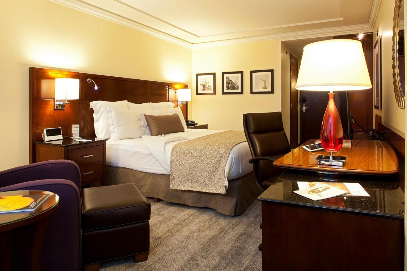 Deluxe King Room,1634406778:JPEG
